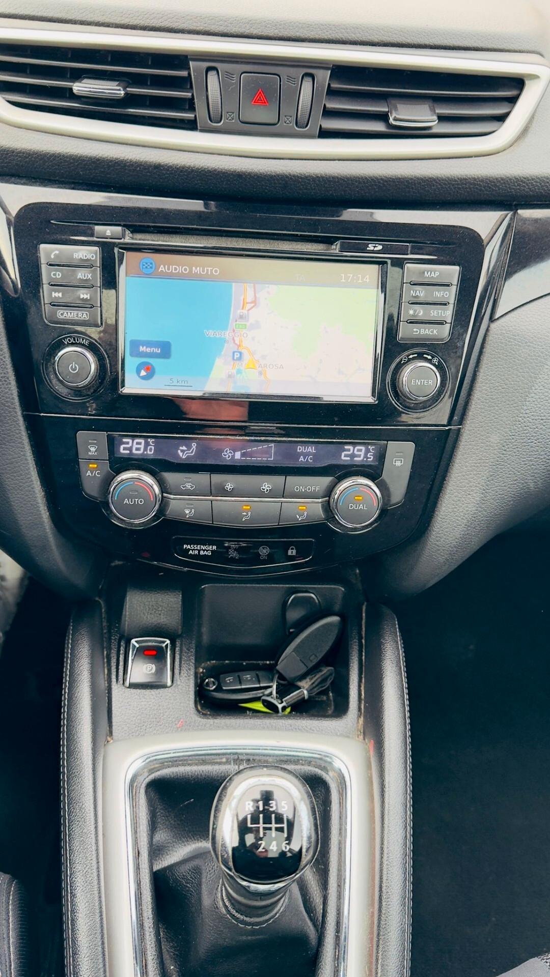 Nissan Qashqai 1.5 dCi 360