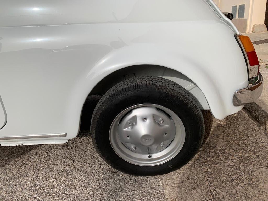 Fiat 500L OGGETTO DI RESTAURO a nuovo ALTAMENTE PROFESSIONALE