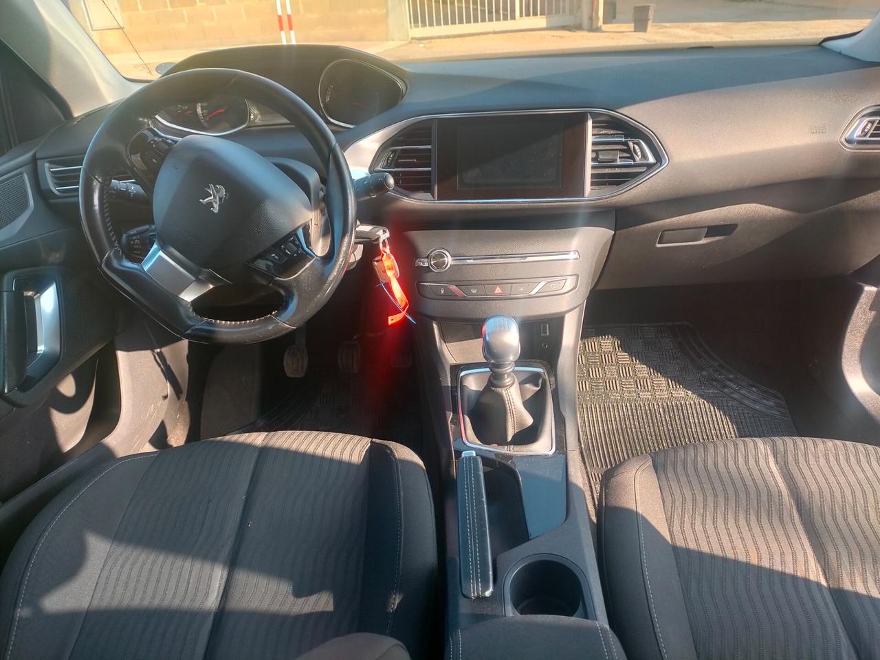 Peugeot 308 BlueHDi 120 S&S SW Business