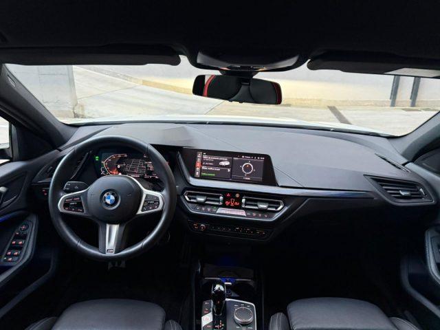 BMW 118 i 5P 136CV Steptronic M Sport Colorvision