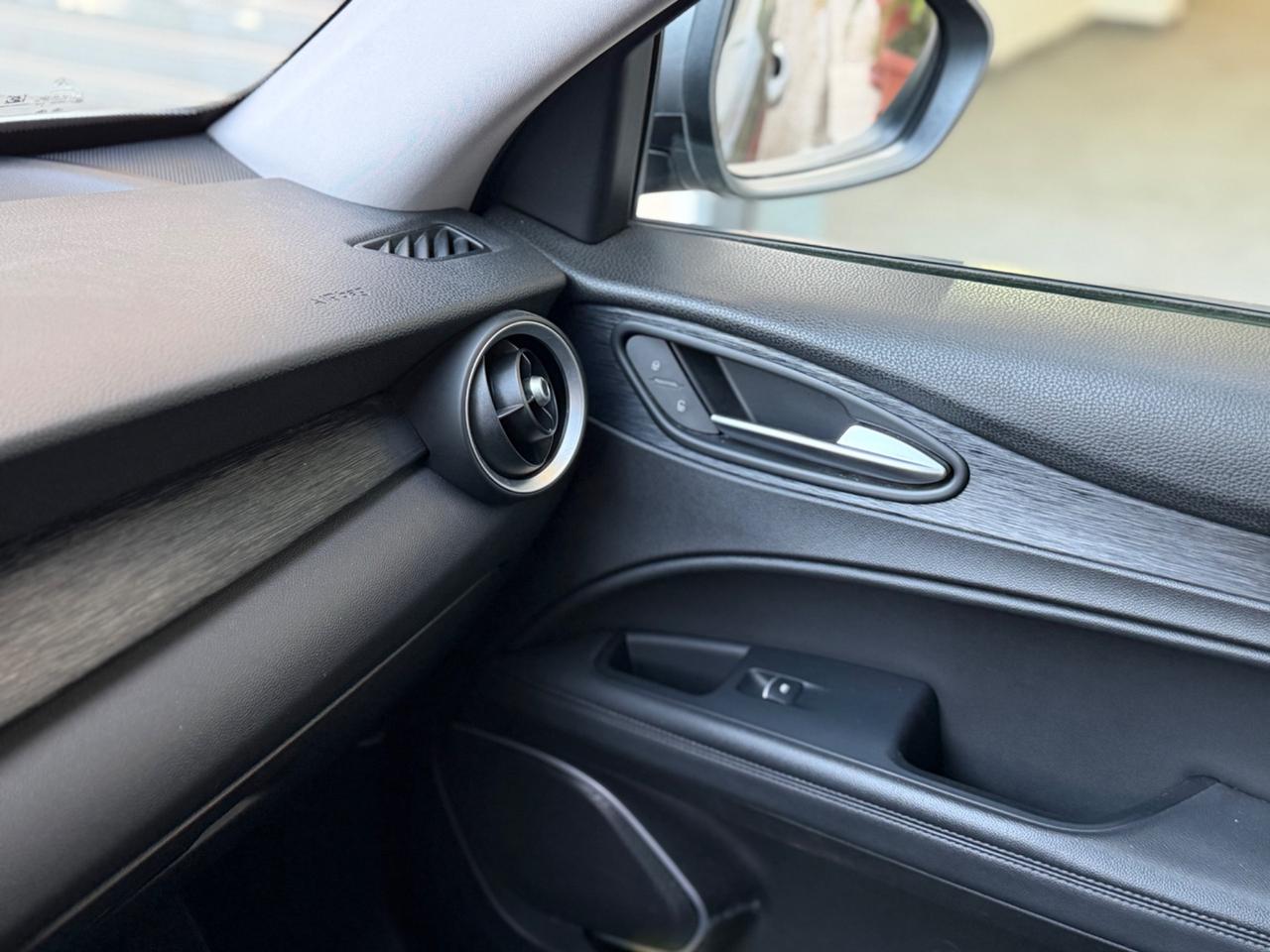 Alfa Romeo Stelvio 2.2 Turbodiesel 190 CV AT8 Q4 Sport-Tech CERCHIO 20’