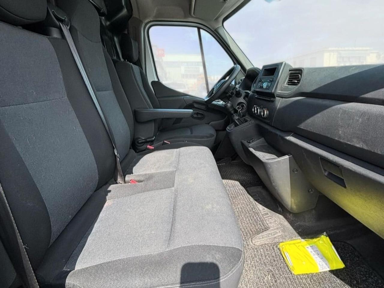 Renault Master T35 2.3 dci 135cv L2H2 Ice