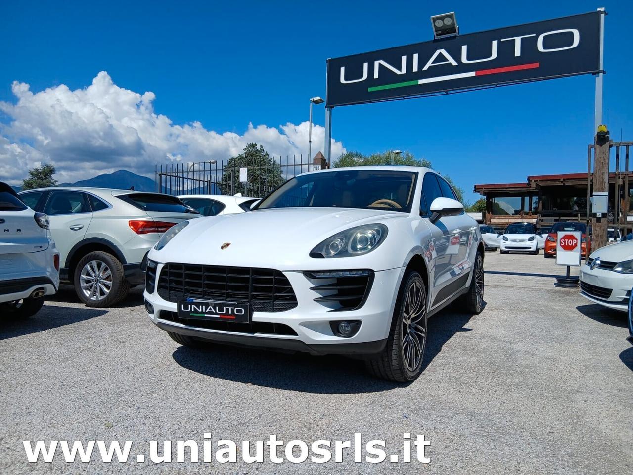 Porsche Macan S