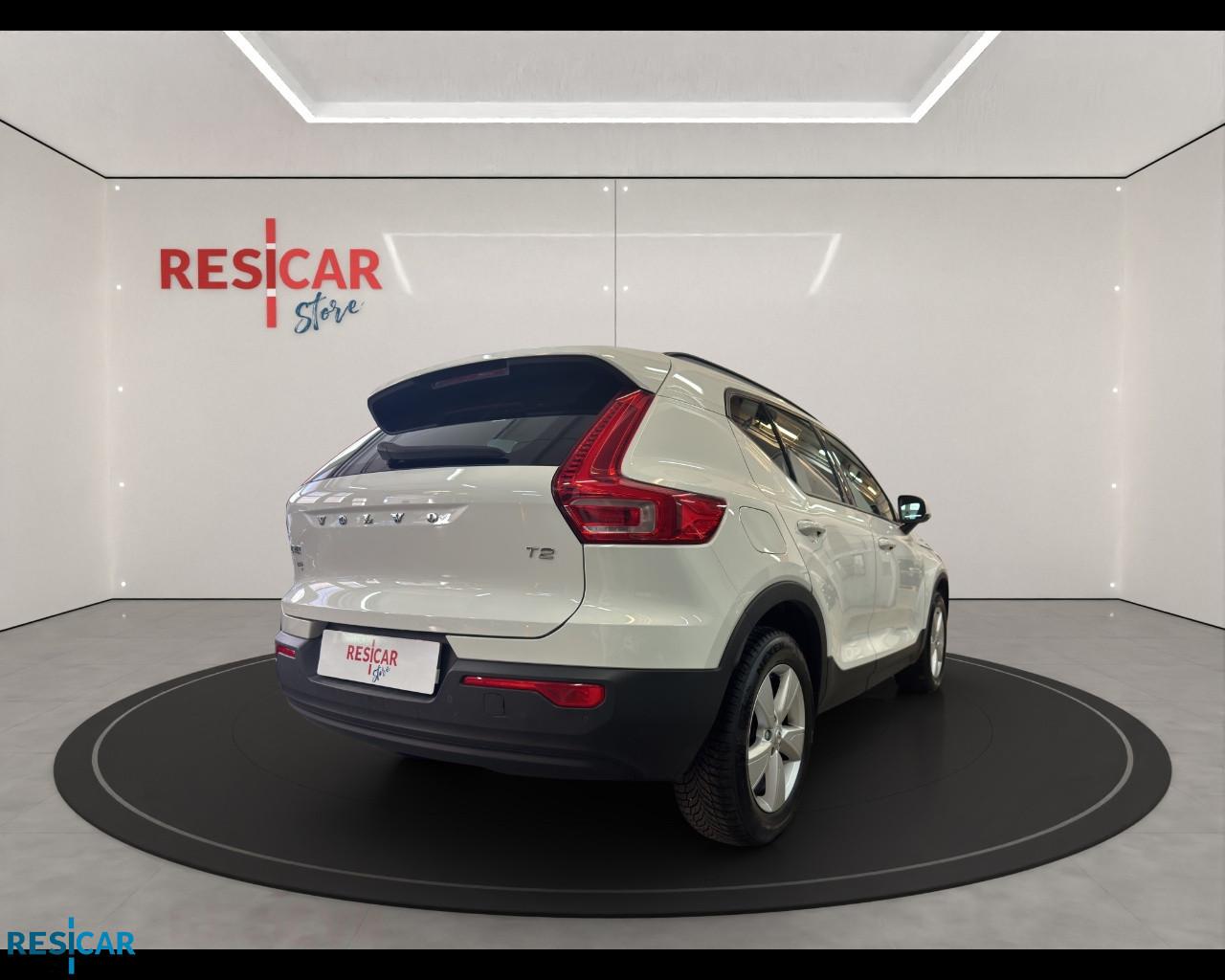 VOLVO XC40 N1 1.5 T2 Momentum Pro my21