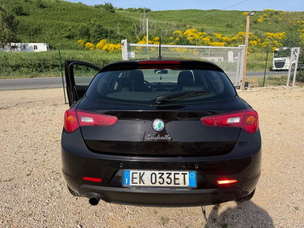 Alfa Romeo Giulietta 1.6 JTDm-2 105 CV 3.999€ PERMUTE