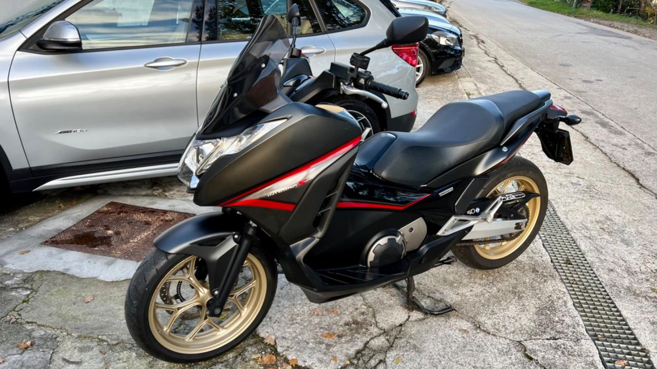 Honda Integra 750 S