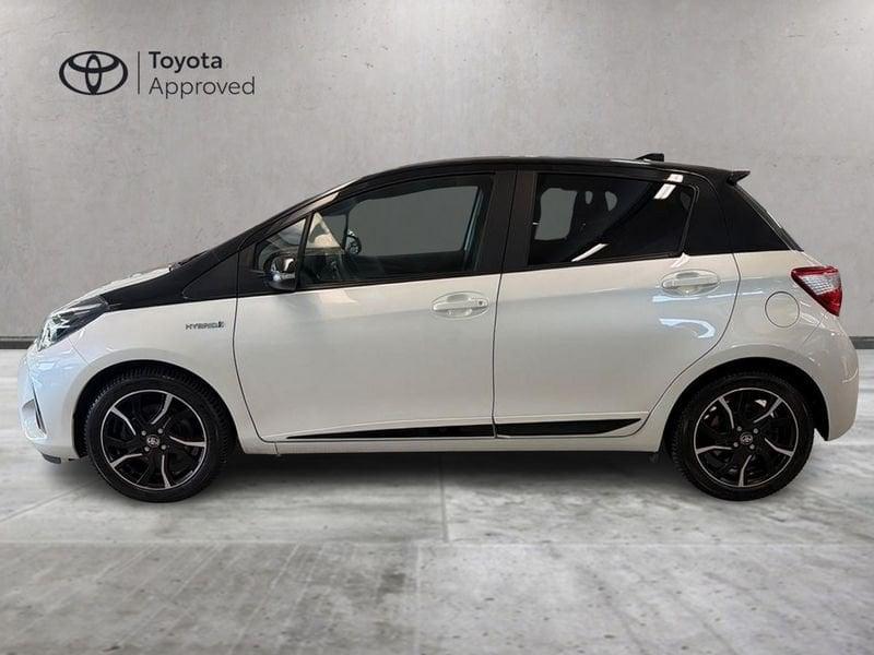 Toyota Yaris 1.5 Hybrid Trend White Edition