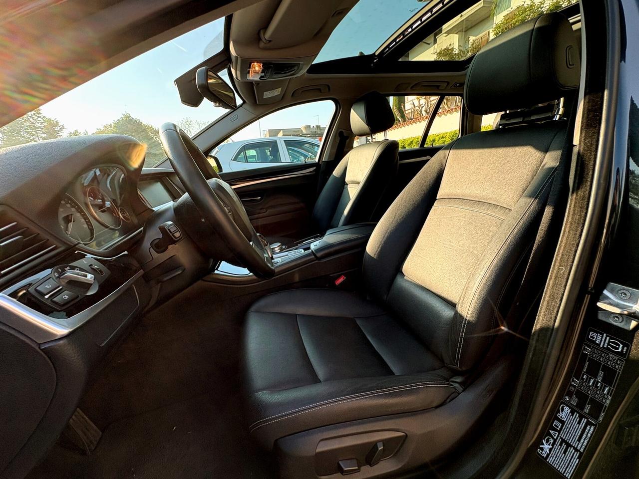 BMW 520 sw Xd - EURO 6-Pelle,Nav,Tetto-178000km-FULL