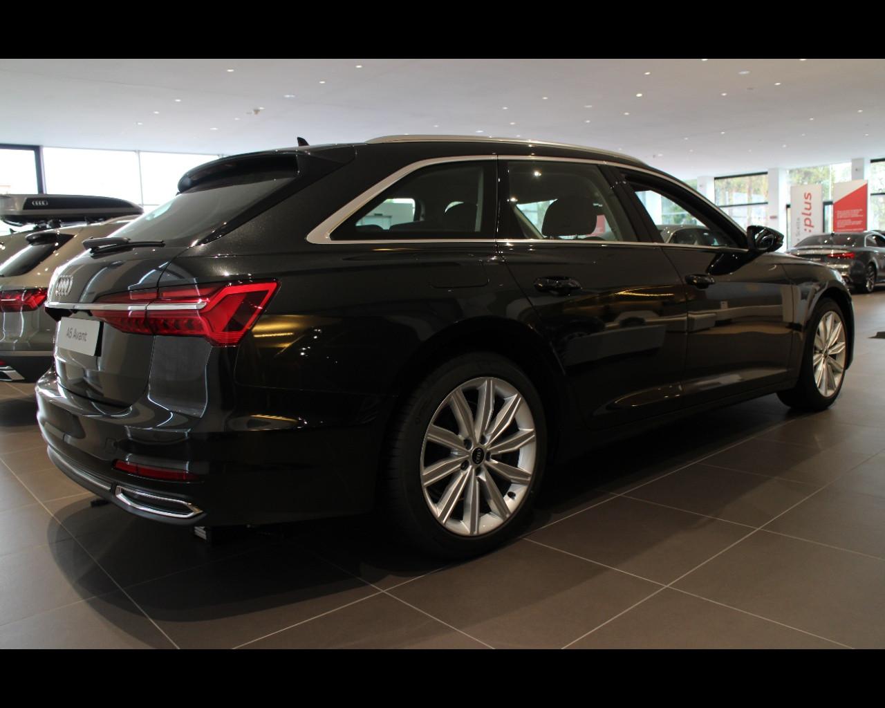 AUDI A6 AVANT 40 TDI S-TRONIC BUSINESS SPORT