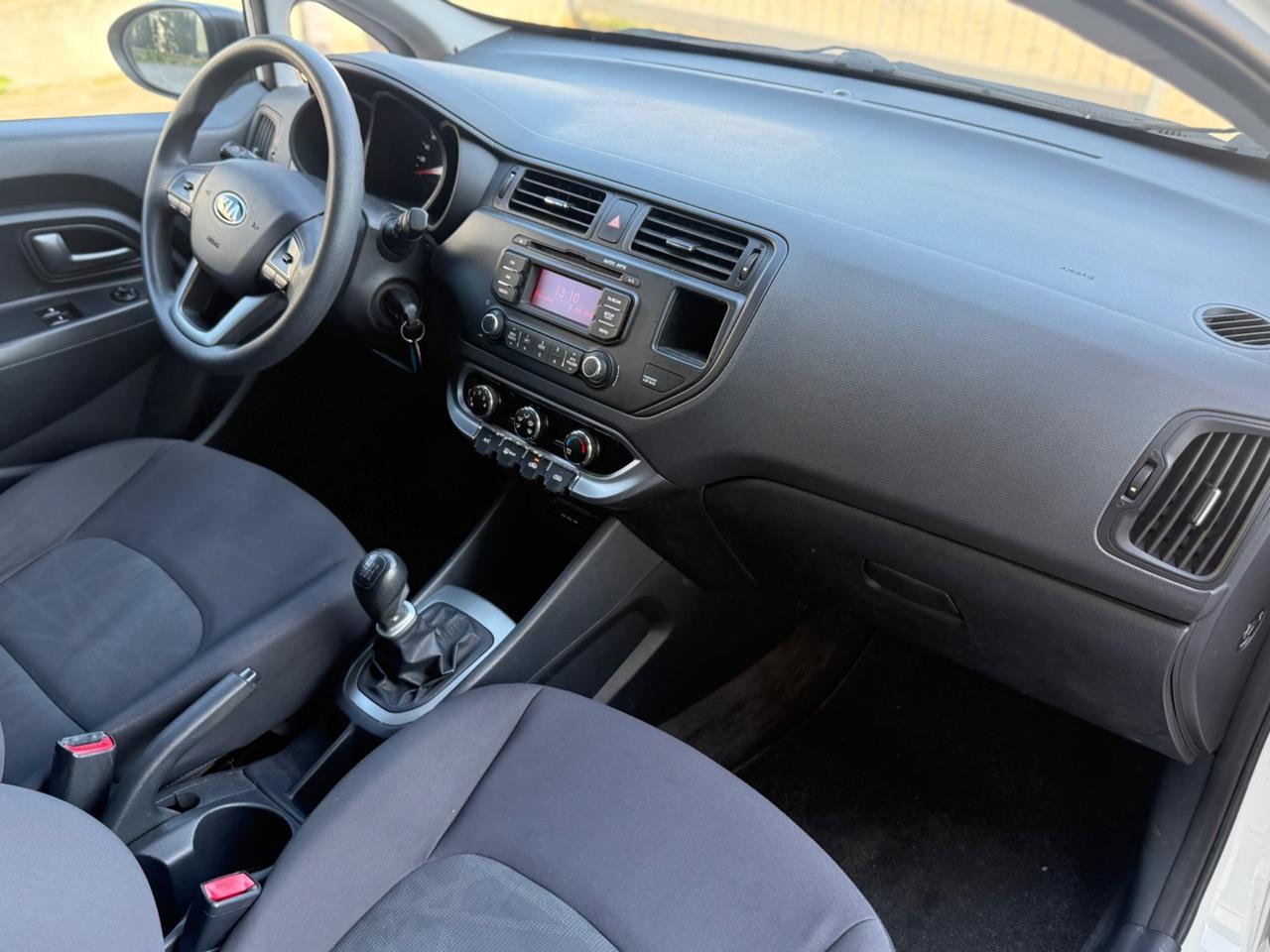 Kia Rio 1.1 CRDi 6 Marce NEOPAT. 2012 UNICO PROP.