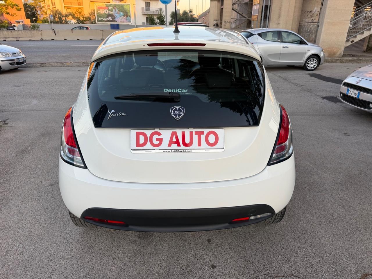Lancia Ypsilon 1.2 benzina 69 cv 2019 87.000 km