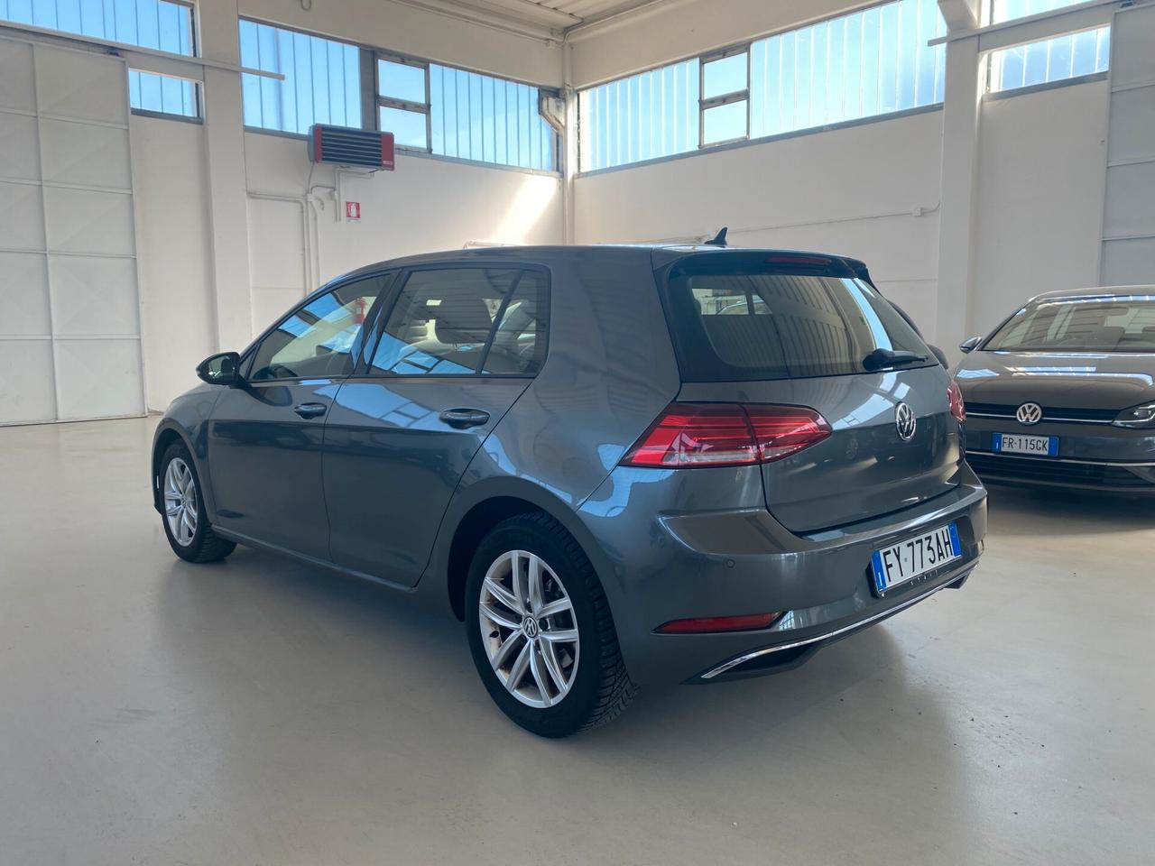 Volkswagen Golf 1.5 TGI DSG 5p. Business BlueMotion Technology