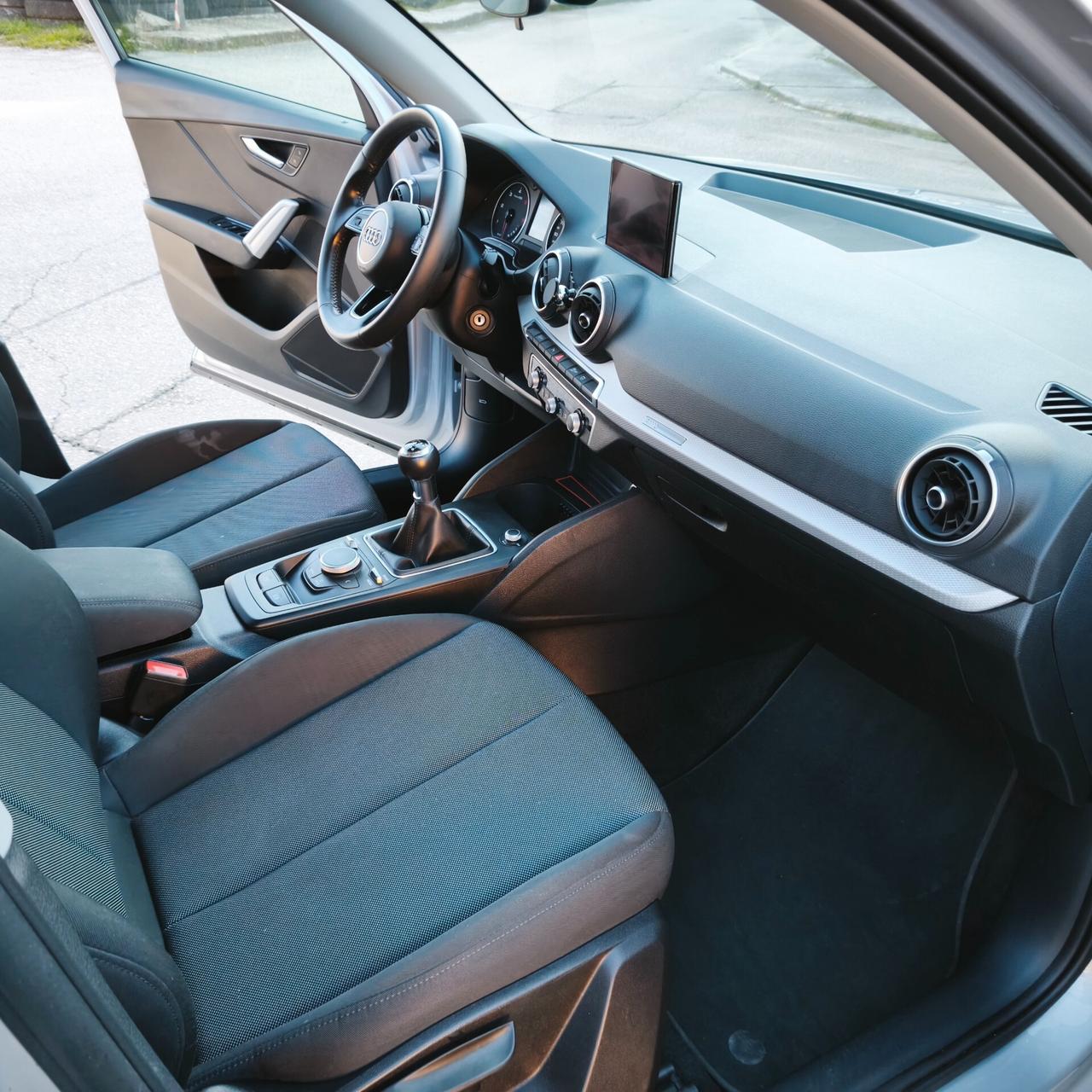 Audi Q2 30 TDI Business E6d