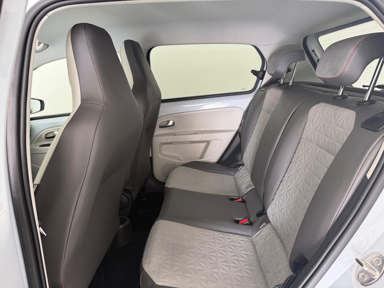 VOLKSWAGEN UP 1.0 60 CV SPECIAL BEATS