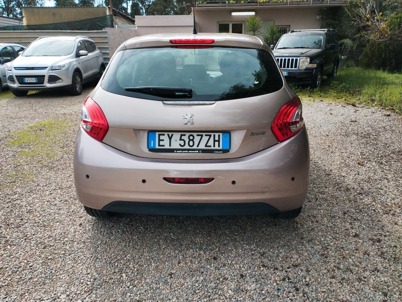 Peugeot 208 1.4 HDi 68 CV 5 porte Allure