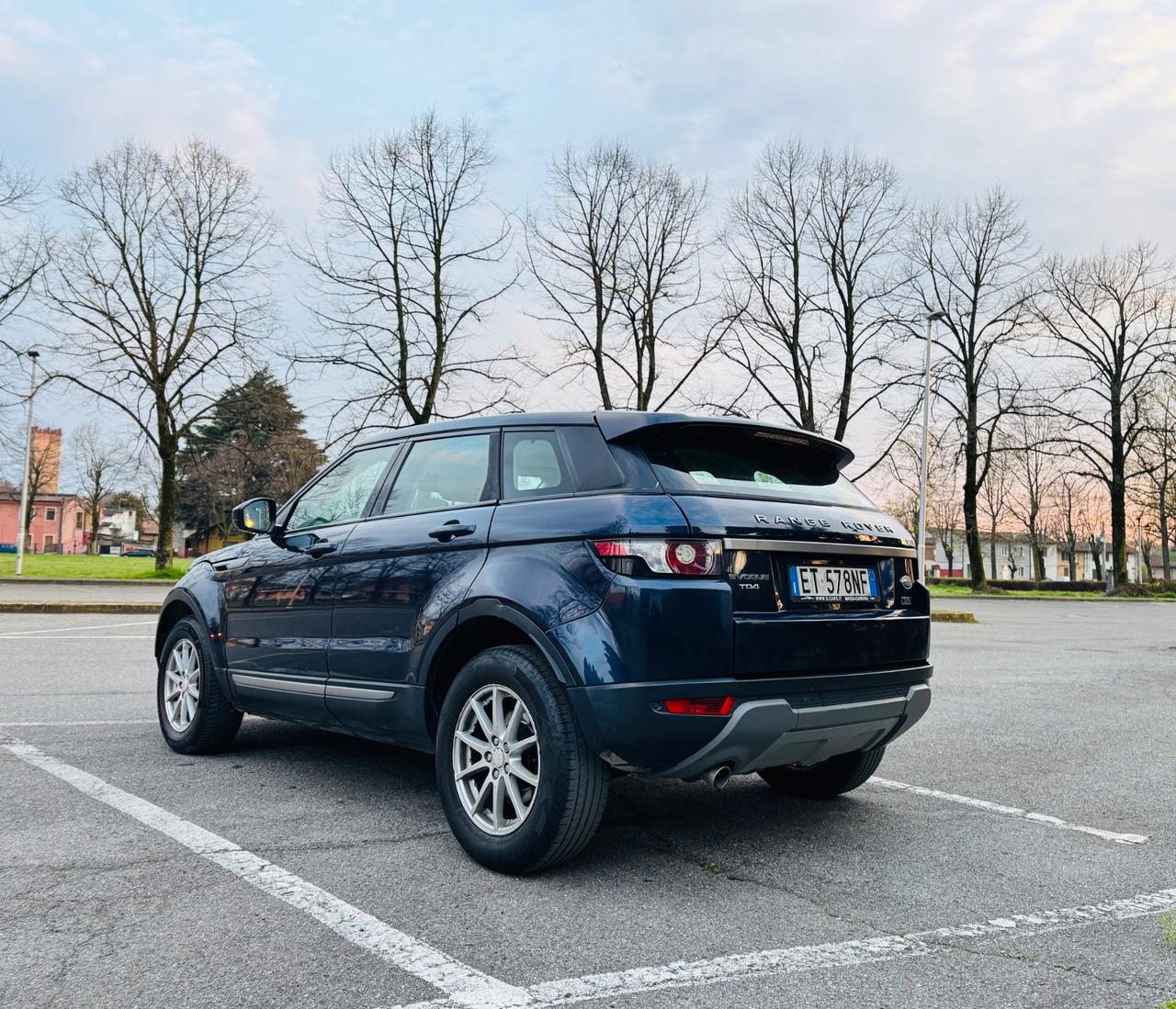 Land Rover Range Evoque 2.2 TD4 5p. Prestige