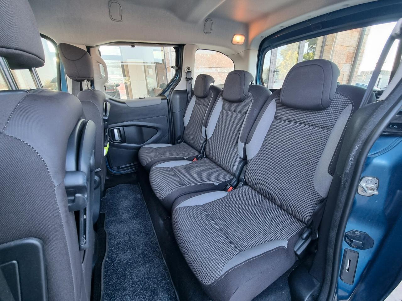Peugeot Partner Tepee 1.6 HDi 92CV Outdoor