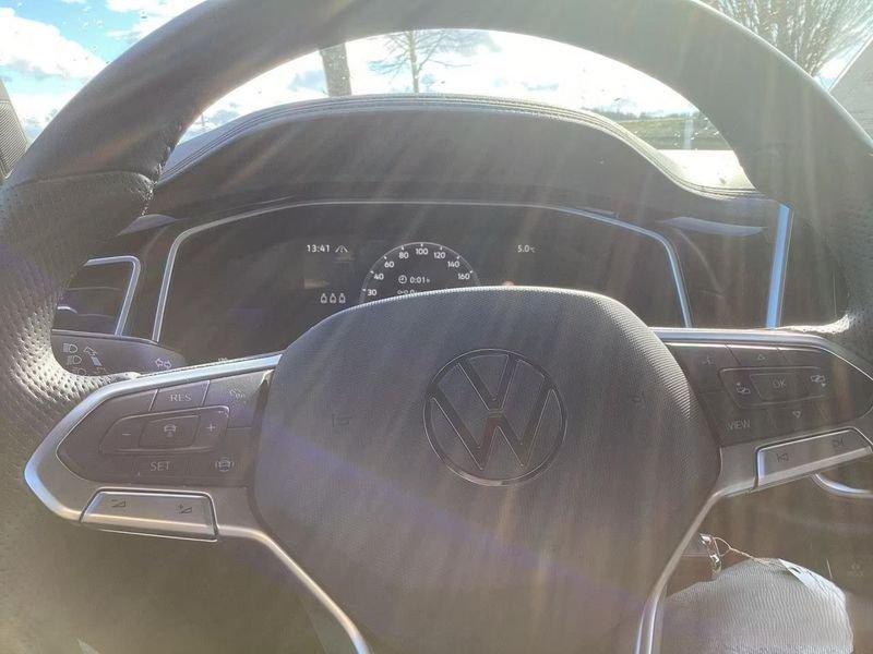 Volkswagen T-Roc 1.5 TSI ACT R-Line DSG NAVI ACC