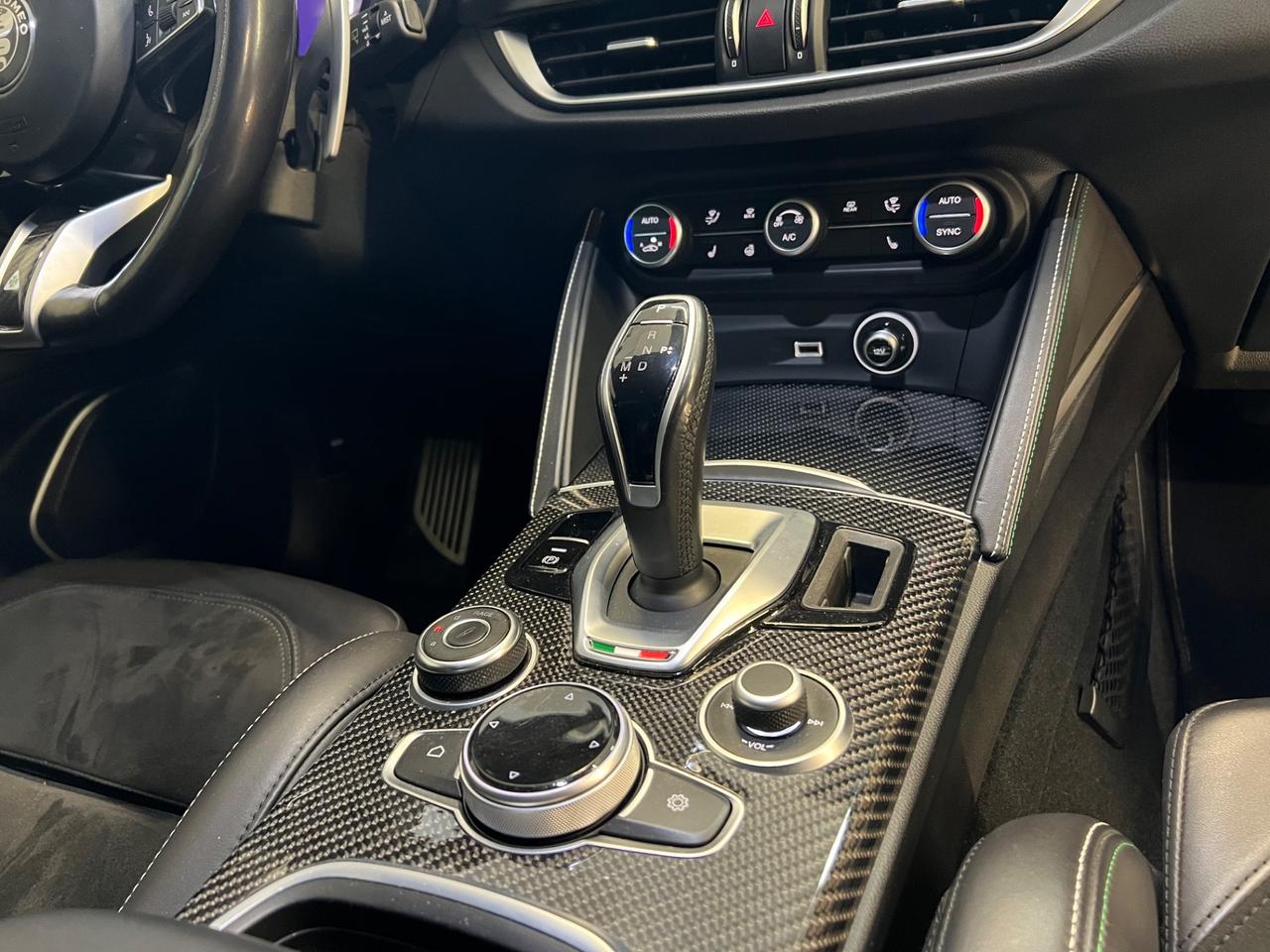 Alfa Romeo Stelvio 2.9 Bi-Turbo V6 510 CV AT8 Quadrifoglio