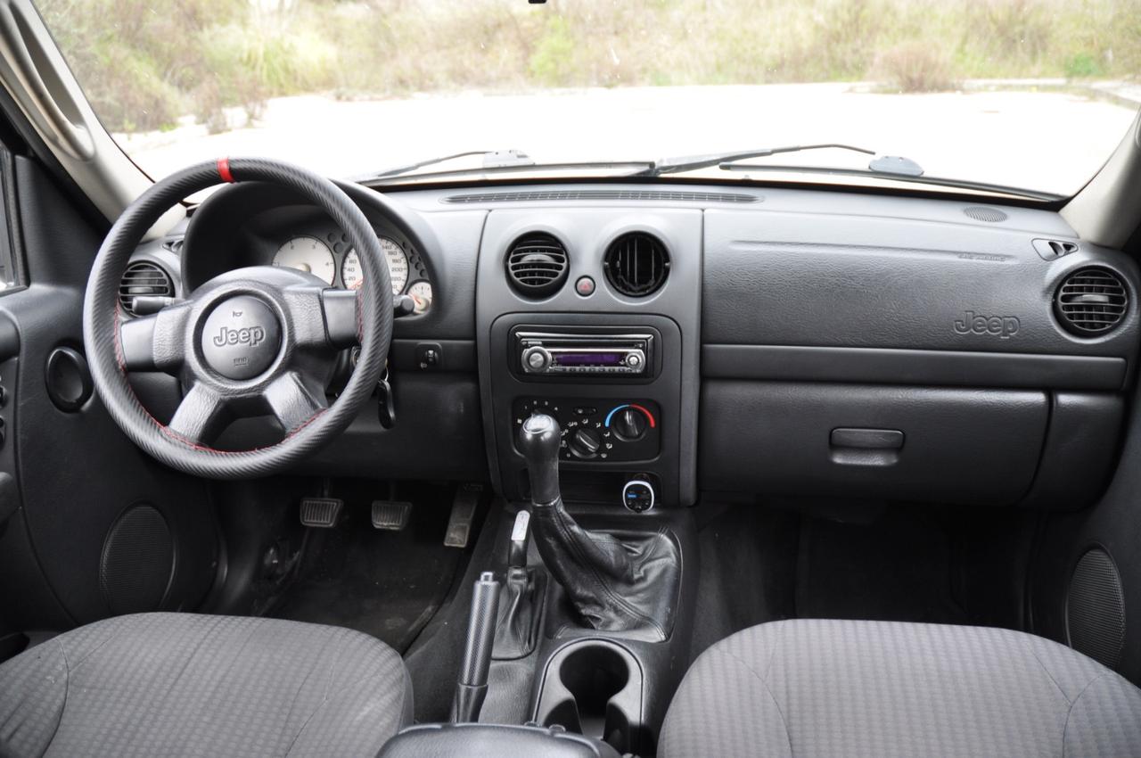 Jeep Cherokee 2.5 CRD Sport