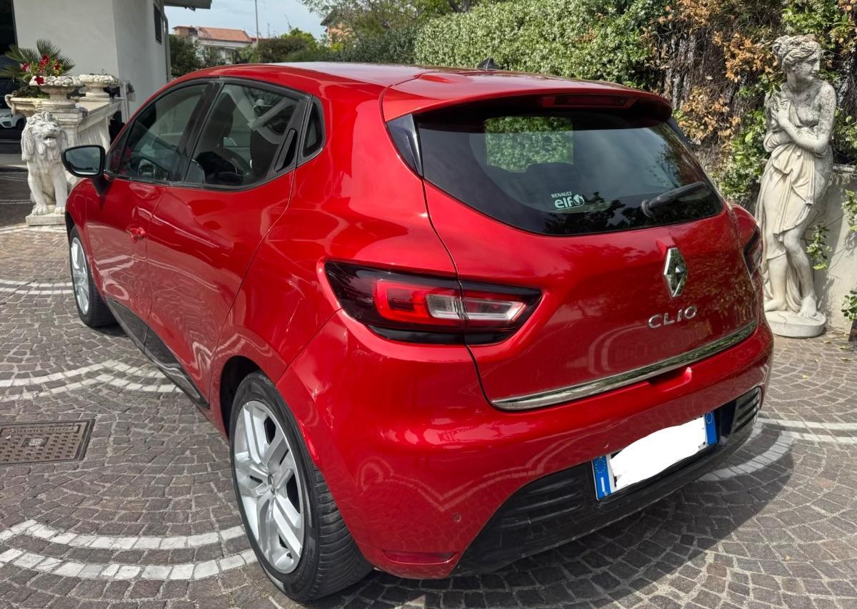 RENAULT Clio TCe 12V 90CV GPL 5p. Moschino Int.