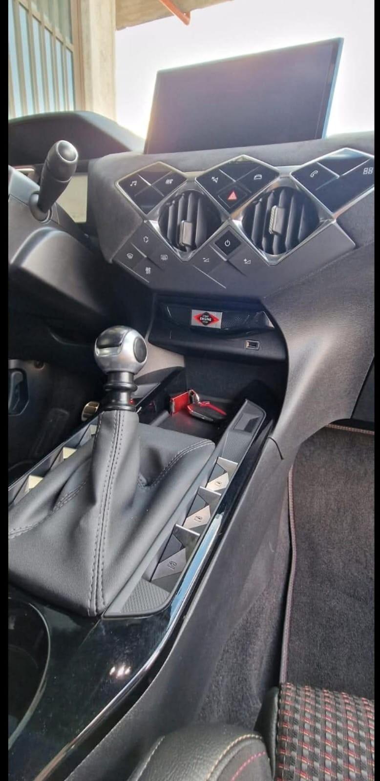 Ds DS3 DS 3 Crossback BlueHDi 130 Performance Line