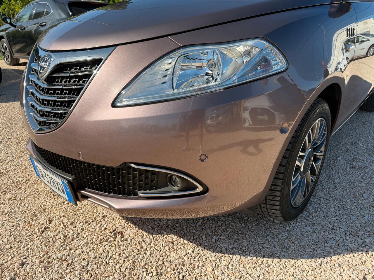 Lancia Ypsilon 1.2 69 CV 5 porte Elle