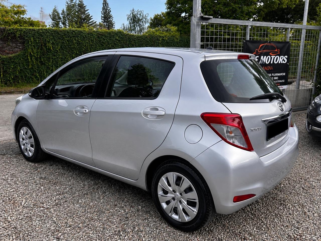 Toyota Yaris 1.0 5 porte Lounge
