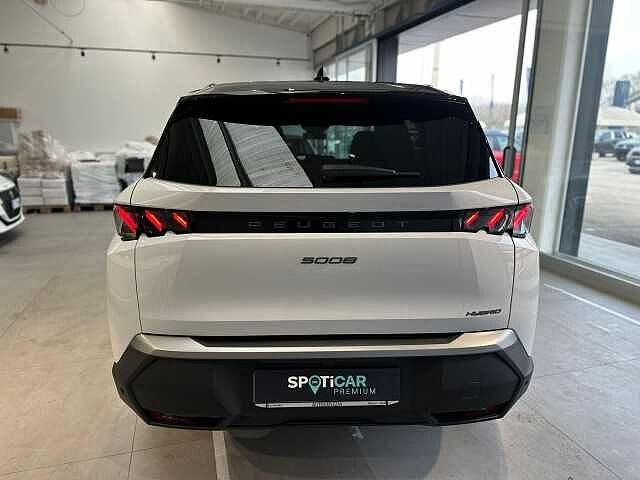 Peugeot 5008 Hybrid 136 e-DCS6 GT