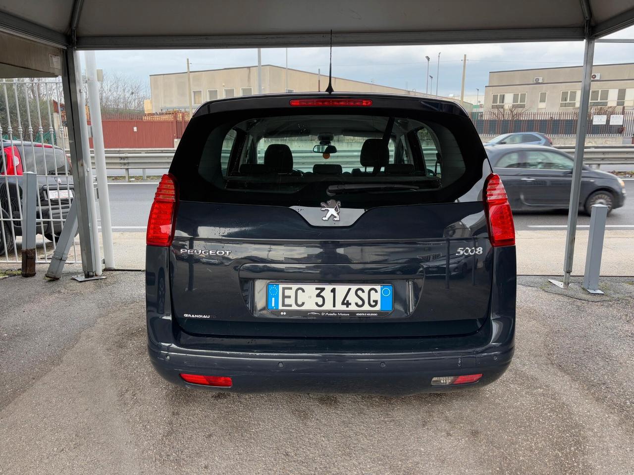 Peugeot 5008 1.6 HDi 112CV Féline