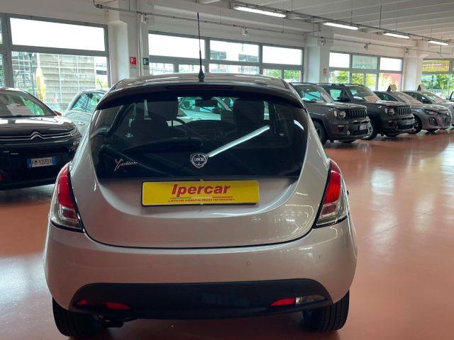 LANCIA Ypsilon 1.2 69 CV 5 porte Gold