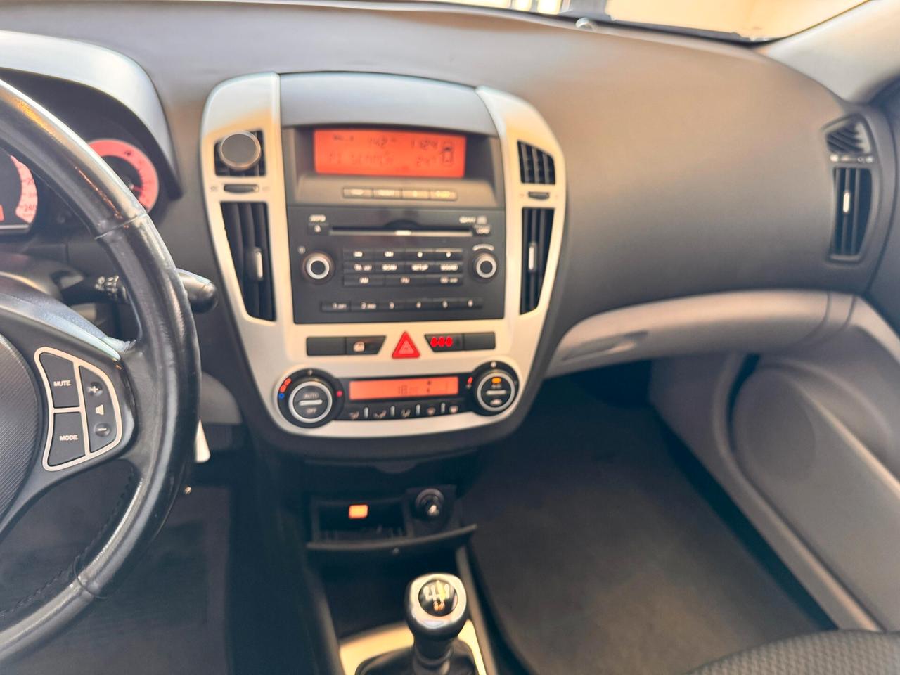 Kia Ceed cee'd Sp. Wag. 1.6 122CV EX
