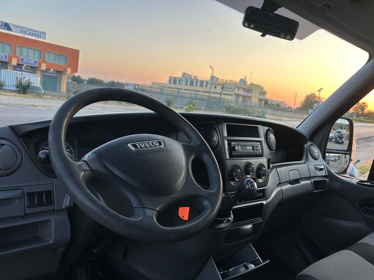 IVECO DAILY 35C11 RIBALTABILE TRILATERALE