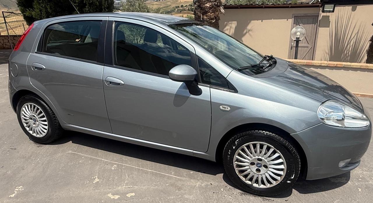 Fiat Grande Punto 1.3 MJT 75 CV 5 porte Active