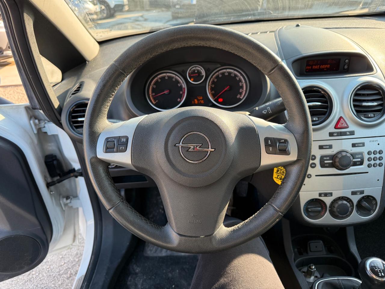 OPEL CORSA ANNO 2012 1.2 BENZINA/GPL *LEGGI