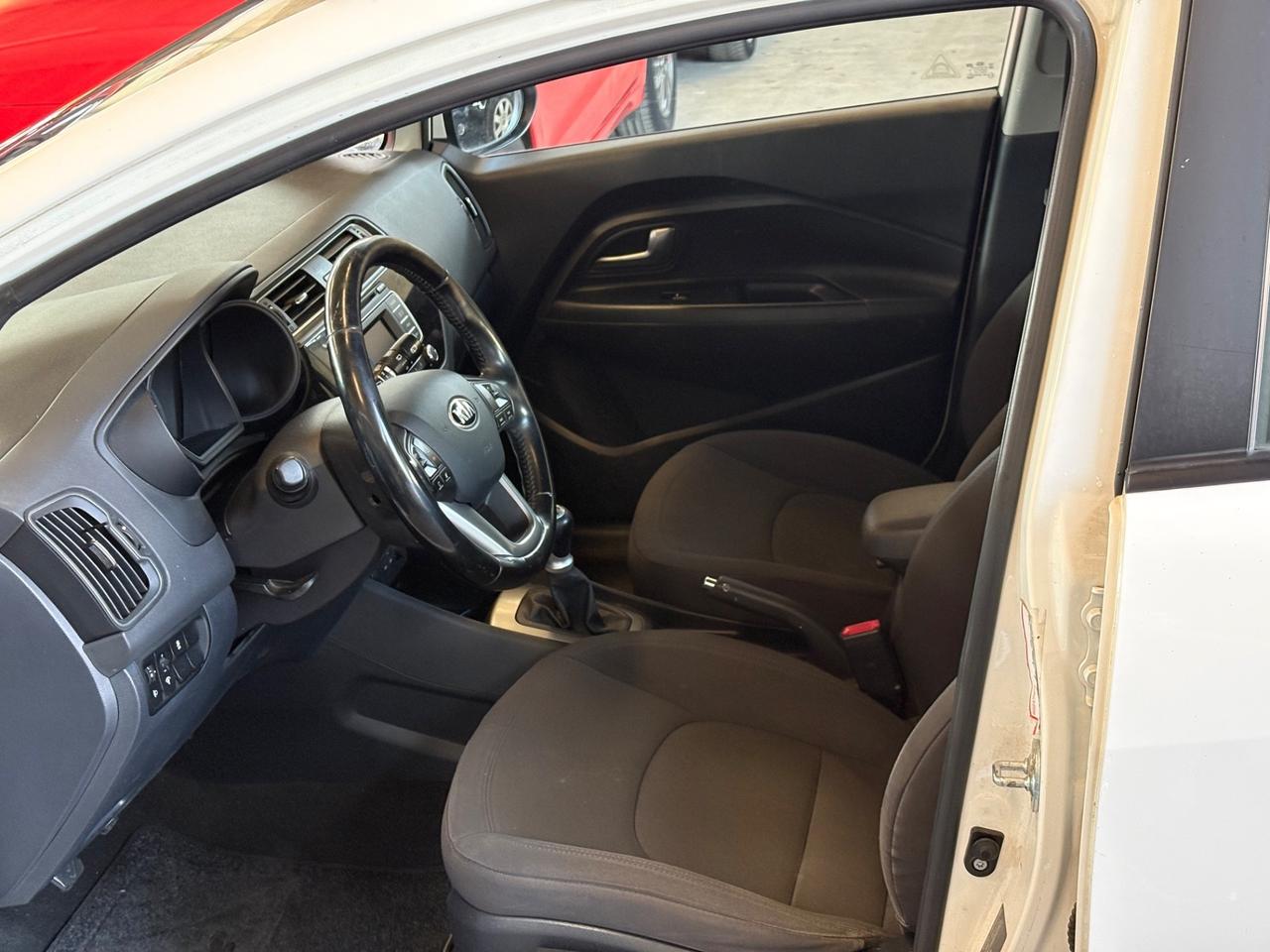 Kia Rio 1.2 CVVT 5p. Cool