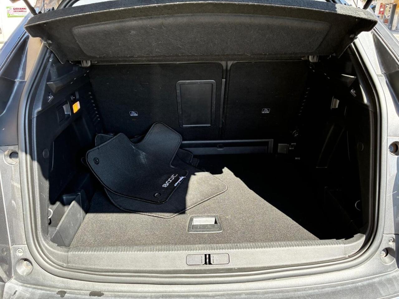 PEUGEOT 3008 HDI GT-LINE