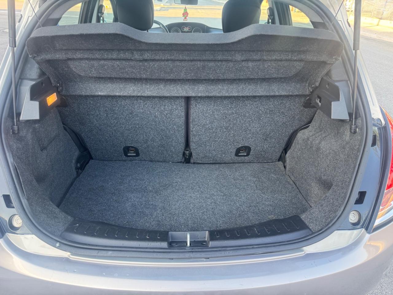 Lancia Ypsilon 0.9 TwinAir 85 CV 5 porte Metano Ecochic Gold