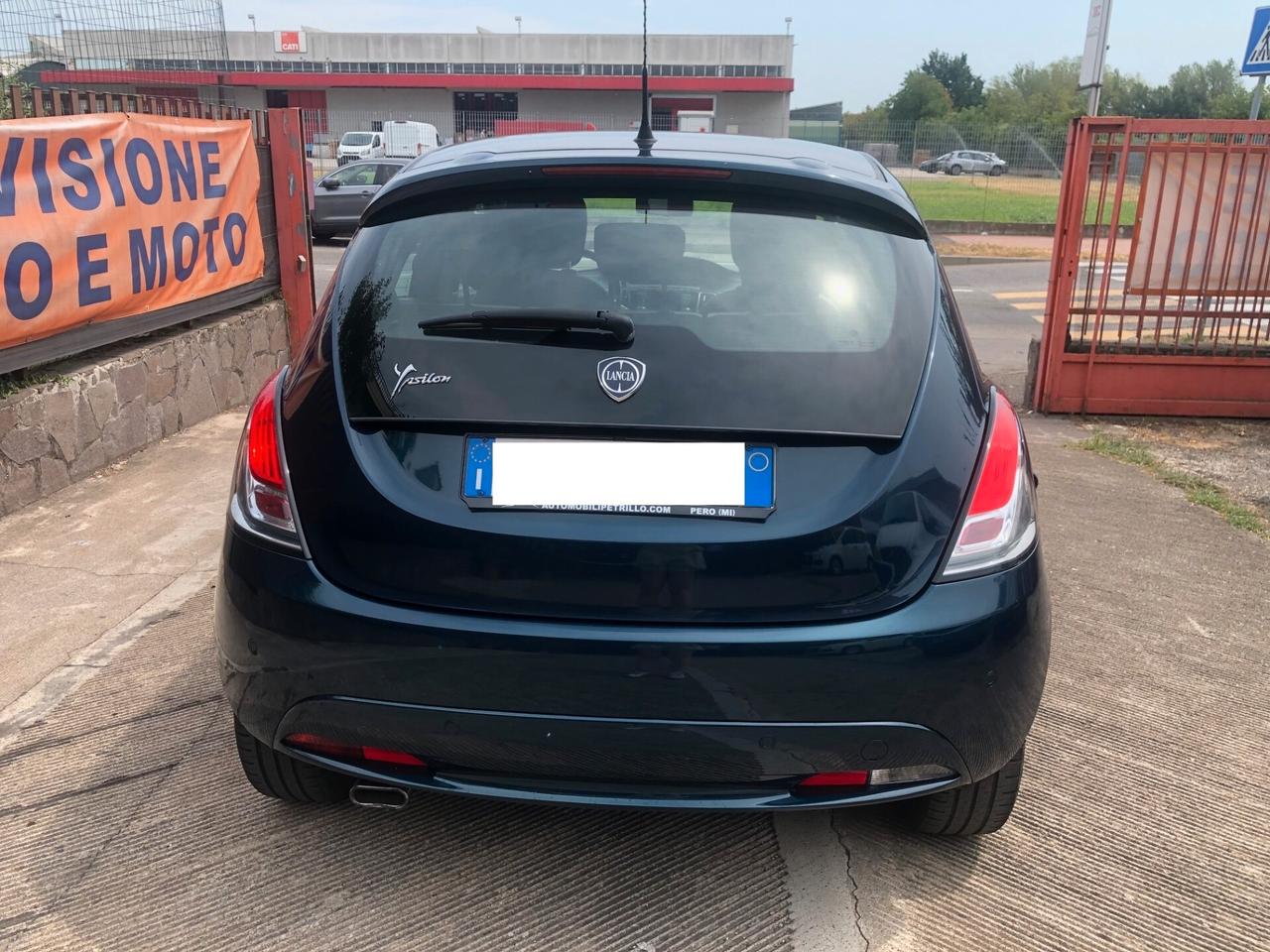 Lancia Ypsilon 1.2 platinum