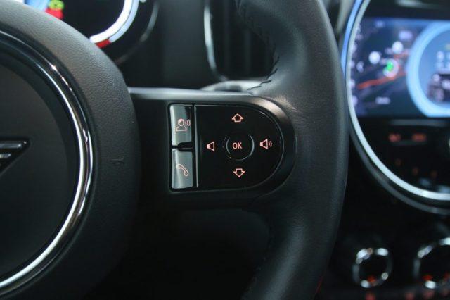 MINI Countryman 2.0 Cooper D Essential Countryman Black Exterior