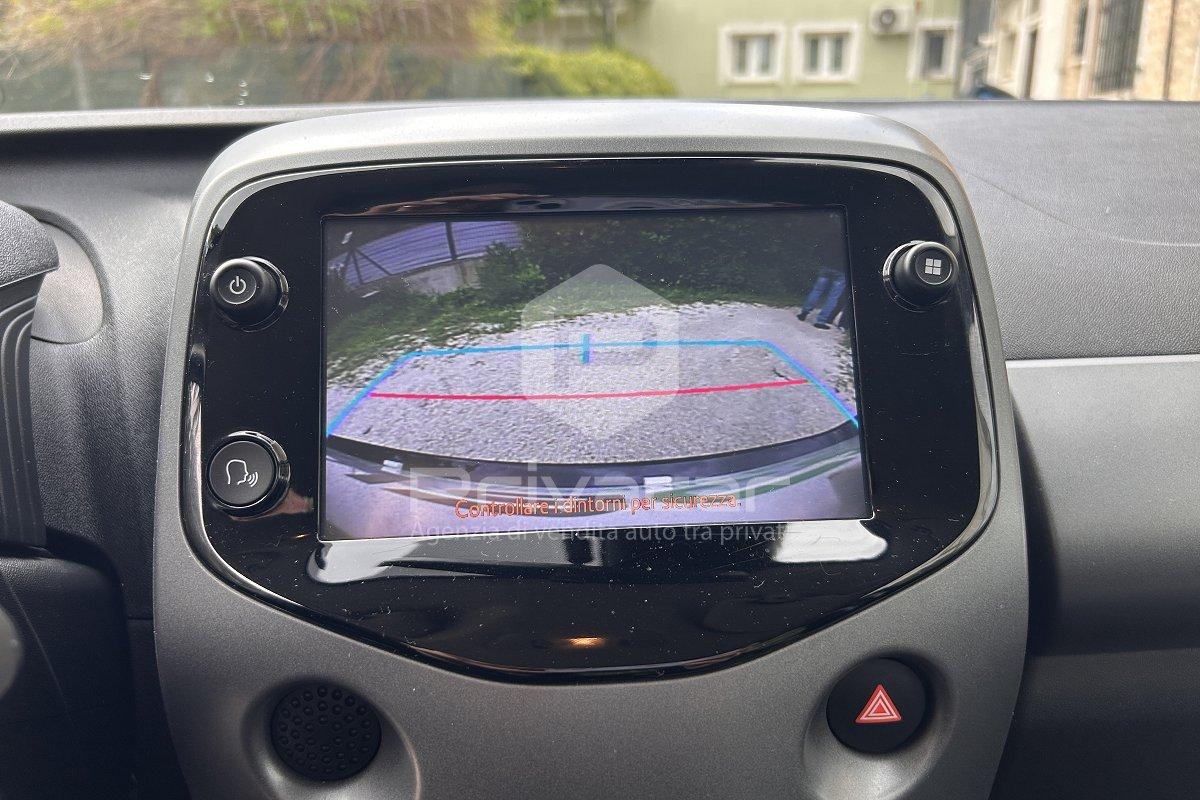 TOYOTA Aygo Connect 1.0 VVT-i 72 CV 5 porte x-fun