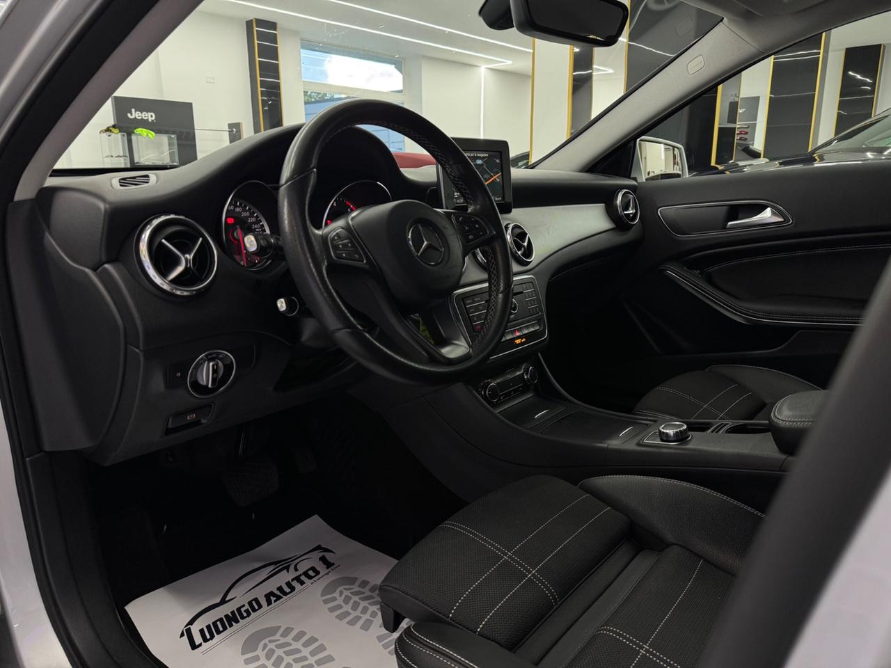 Mercedes-benz GLA 180d Automatic Premium
