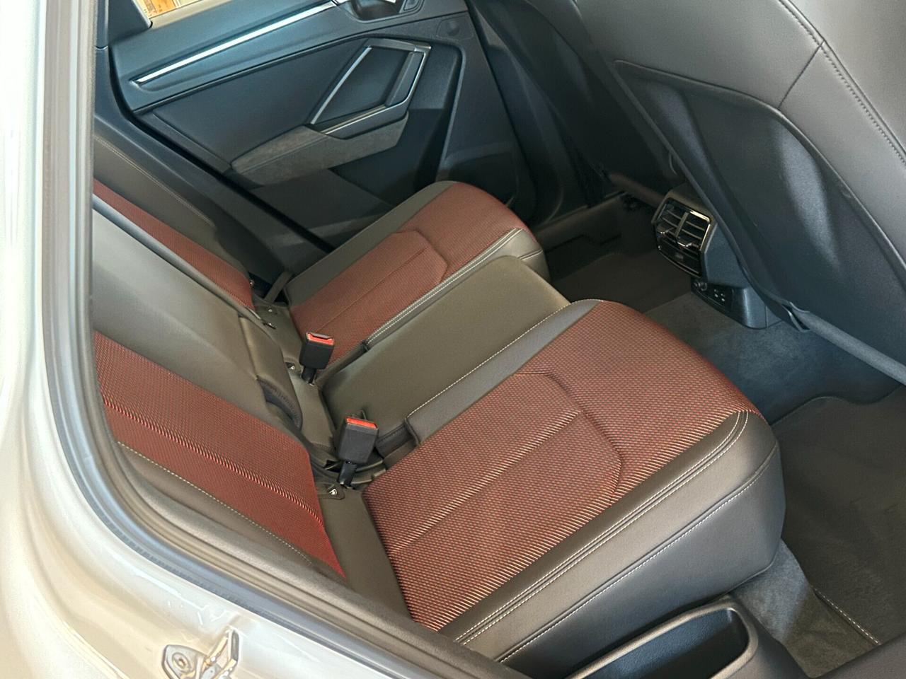 Audi Q3 35 2.0 TDI 150 cv. S Tronic LINE EDITION