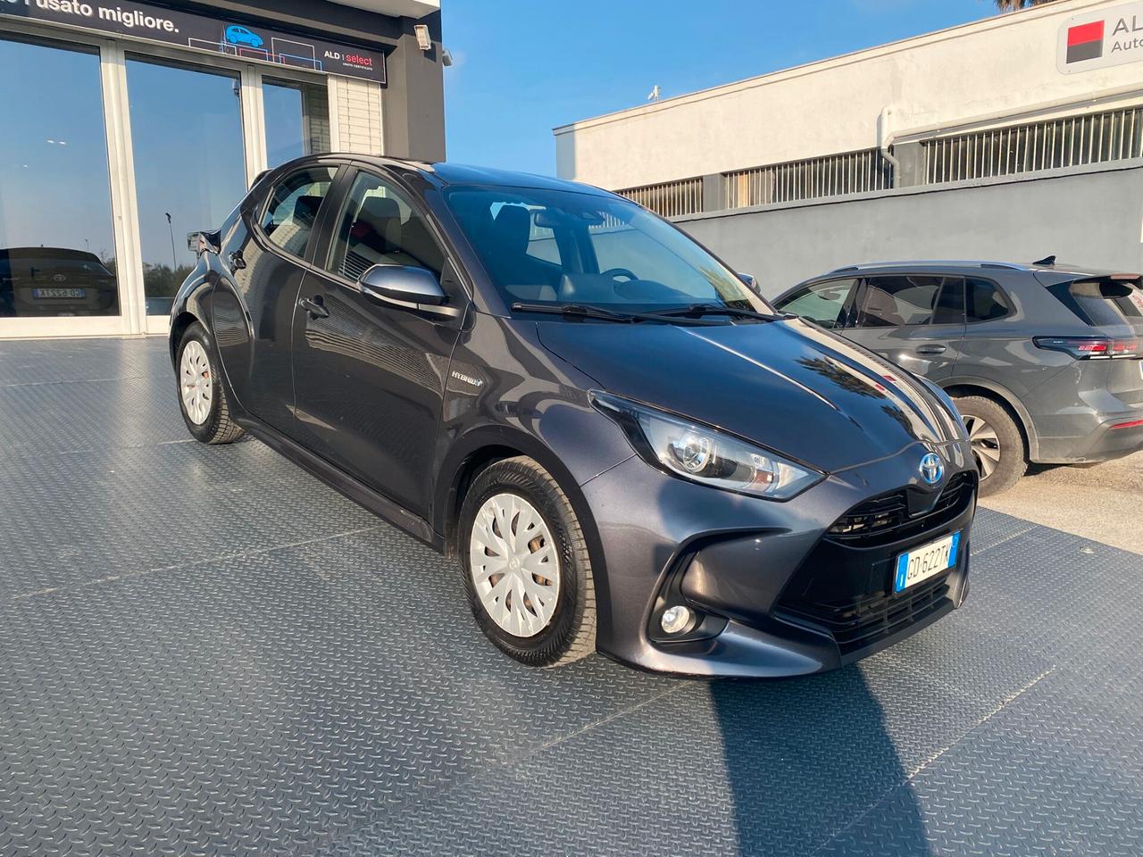 Toyota Yaris 1.5 Hybrid 5 porte Business