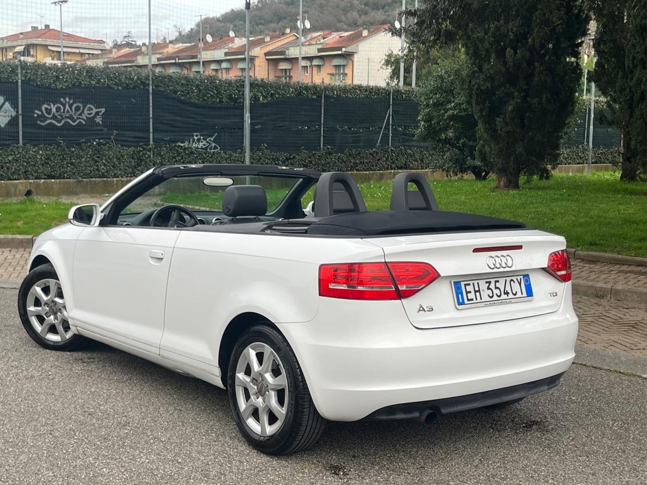 Audi A3 Cabrio 1.6 TDI NEOPATENTATI - 2011
