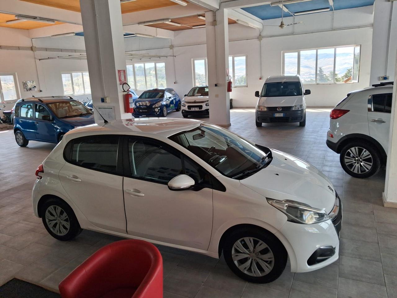 Peugeot 208 BlueHDi 75 5 porte Allure