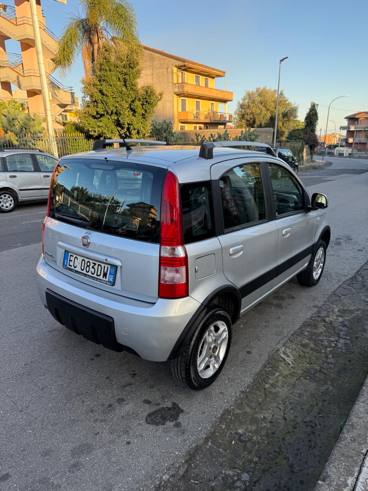 Fiat Panda 1.3 MJT 16V DPF 4x4 Climbing