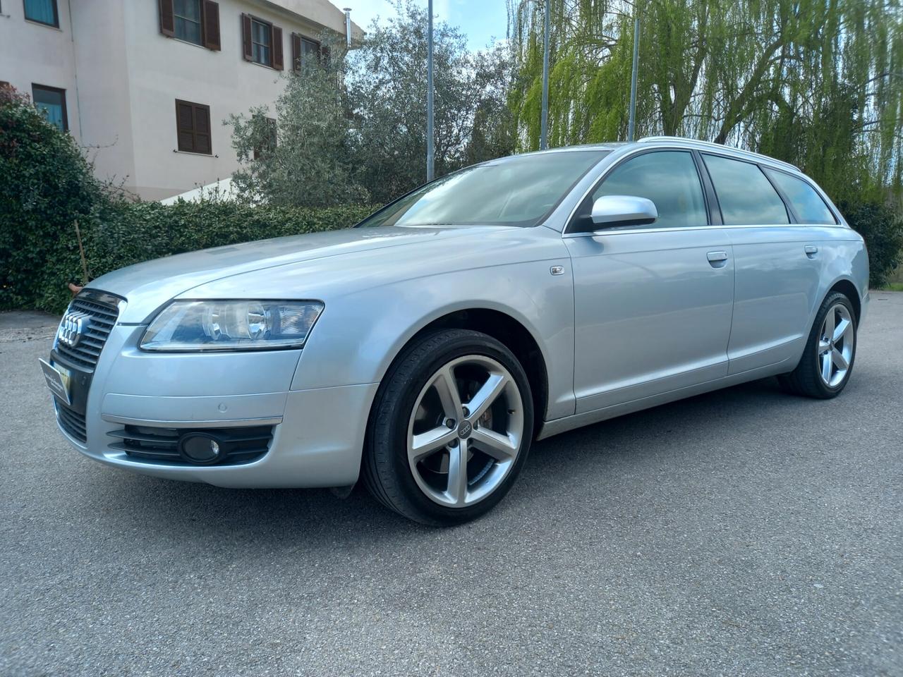 Audi A6 Avant 3.0 V6 TDI F.AP. quattro TIPTRONIC