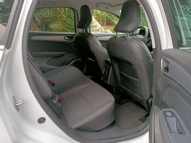 Renault Arkana 1.6 E-Tech full hybrid Intens Auto 1.6 E-Tech full hybrid Intens 145cv