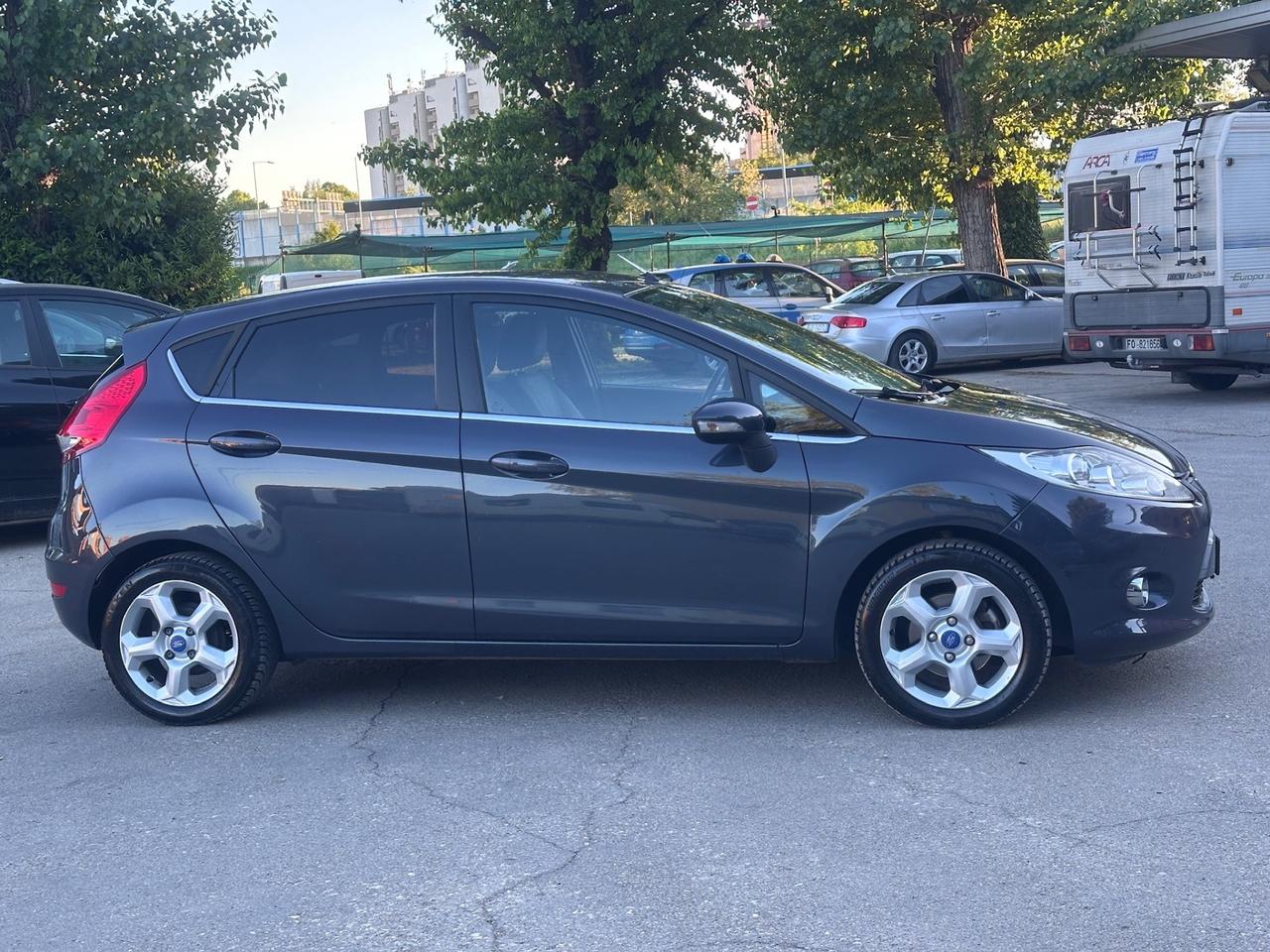 Ford Fiesta 1.4 TDCi 70CV 5 porte Titanium